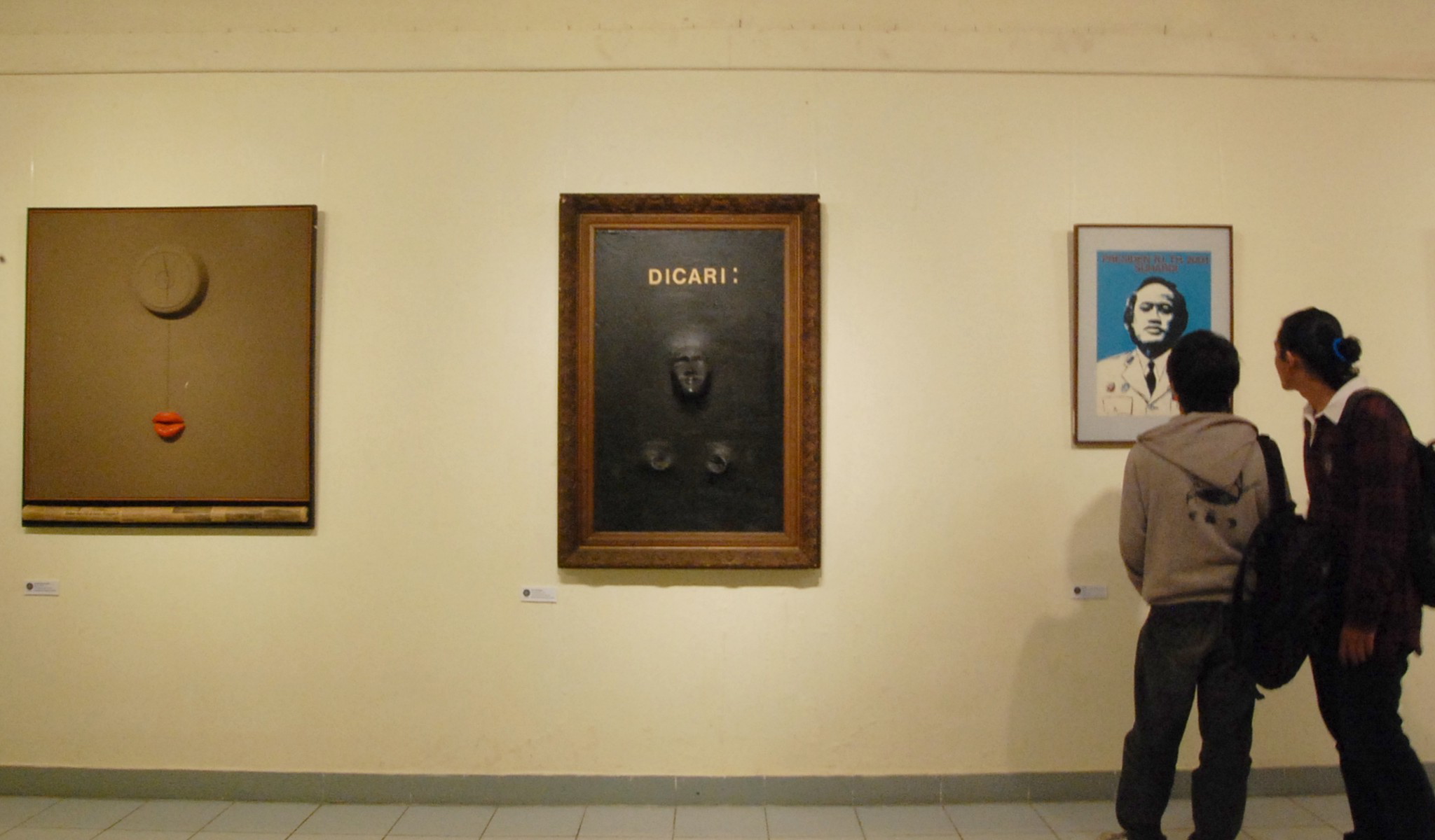 PAMERAN LUKISAN antara 1